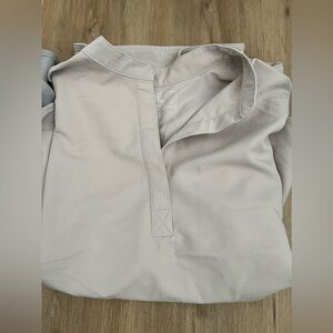 FIGS RAFAELA OVERSIZED SCRUB TOP “like clay grey” SIZE M